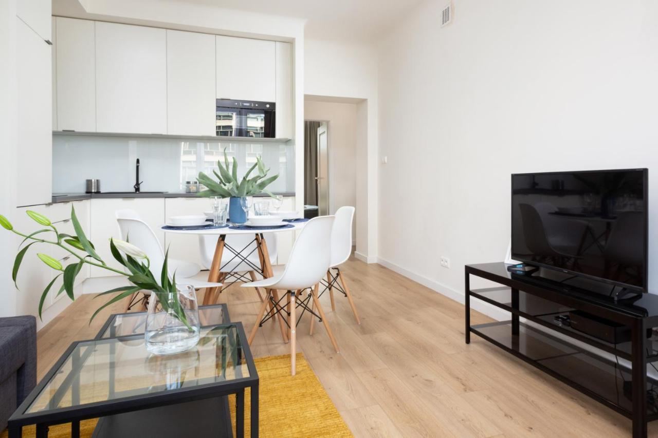 Family City Center Apartment By Renters Prestige Warszawa Eksteriør billede