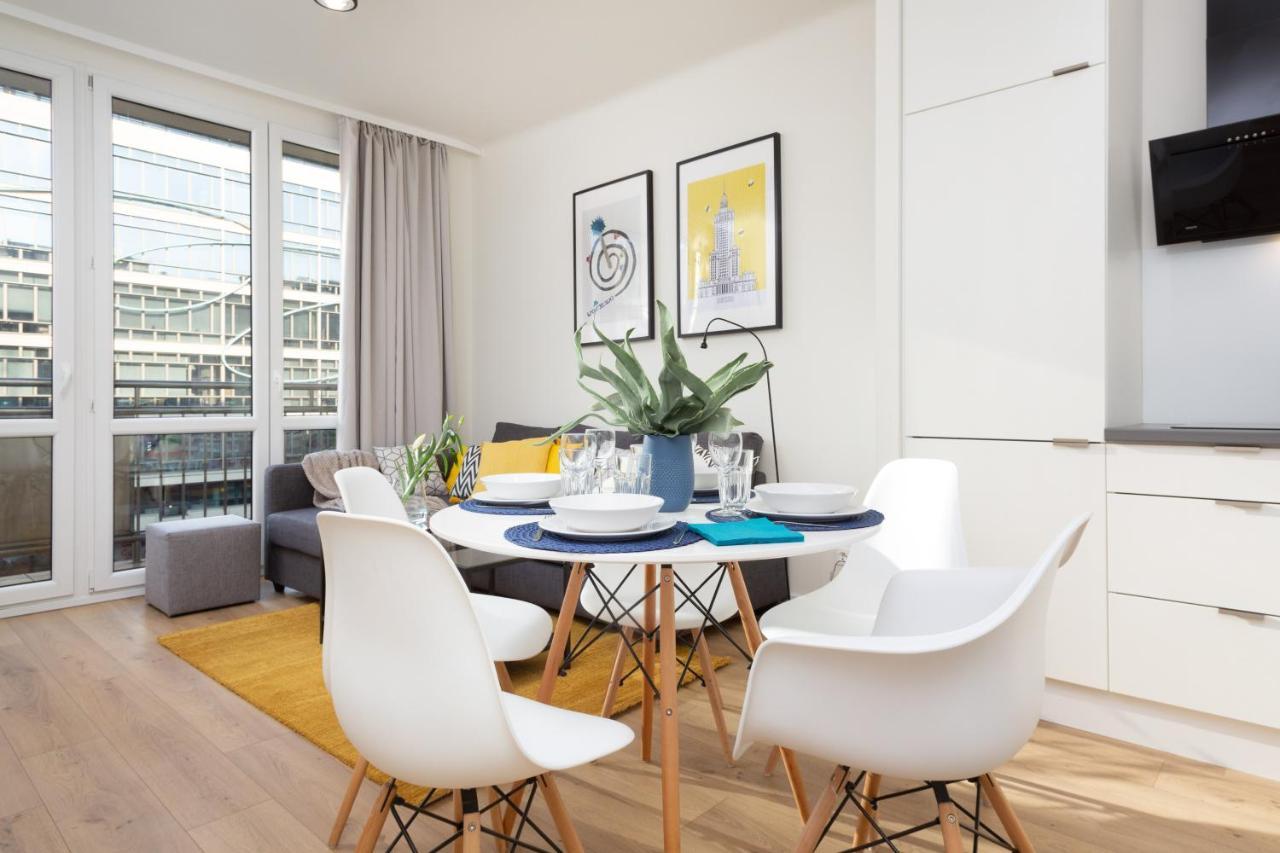Family City Center Apartment By Renters Prestige Warszawa Eksteriør billede